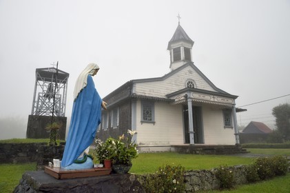 France, Ile de la Reunion, Cirque de Salazie, classé Patrimoine Mondial de l'UNESCO, Grand-Ilet, église Saint-Martin