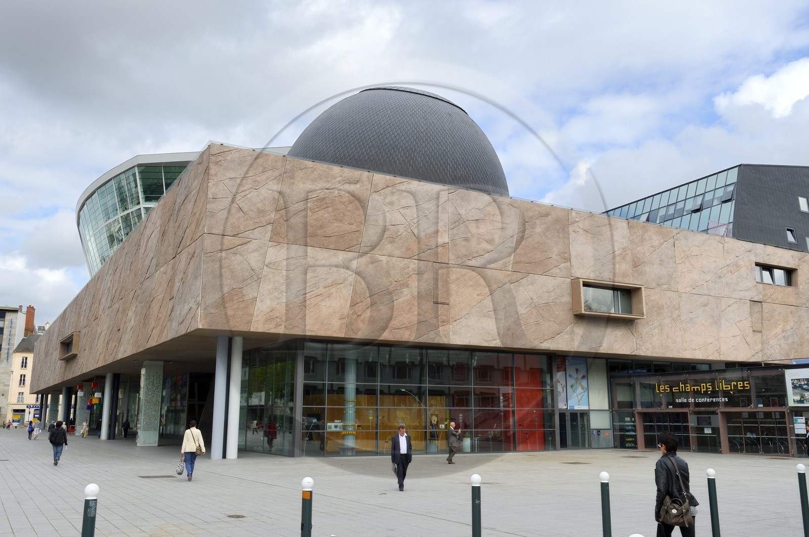 France, Ille-et-Vilaine (35), Rennes, Les Champs Libres de l'architecte Christian de Portzamparc, installation culturelle regroupant une bibliothèque, le musée de Bretagne et un espace des sciences