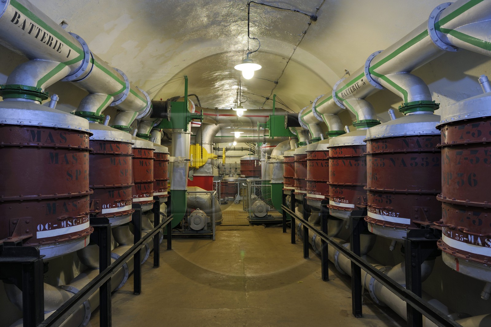 France, Bas-Rhin (67), Hunspach, la Ligne Maginot, le fort de Schoenenbourg, deux des quatres batteries de filtres destinées à purifier l'air de l'ouvrage en cas de présence de gaz toxiques à l'extérieur