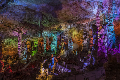 France, Gard (30), Méjannes-le-Clap, grotte de La Salamandre