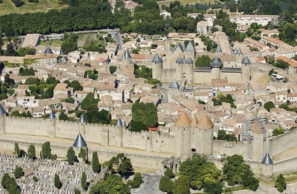 France, Aude (11), vue aerienne de la vieille ville de Carcassonne