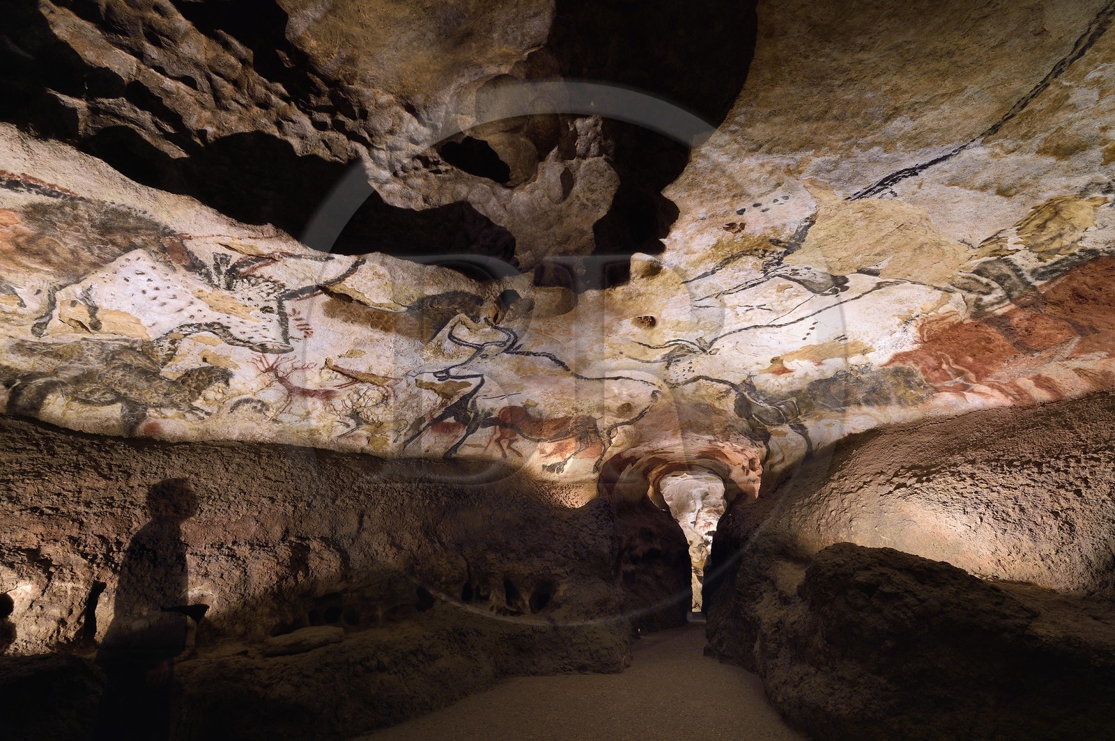 France, Dordogne (24), Périgord Noir, vallée de la Vezère, Montignac-sur-Vézère, Grotte de Lascaux II, reconstitution du site préhistorique et grotte ornée classés Patrimoine Mondial de l'UNESCO