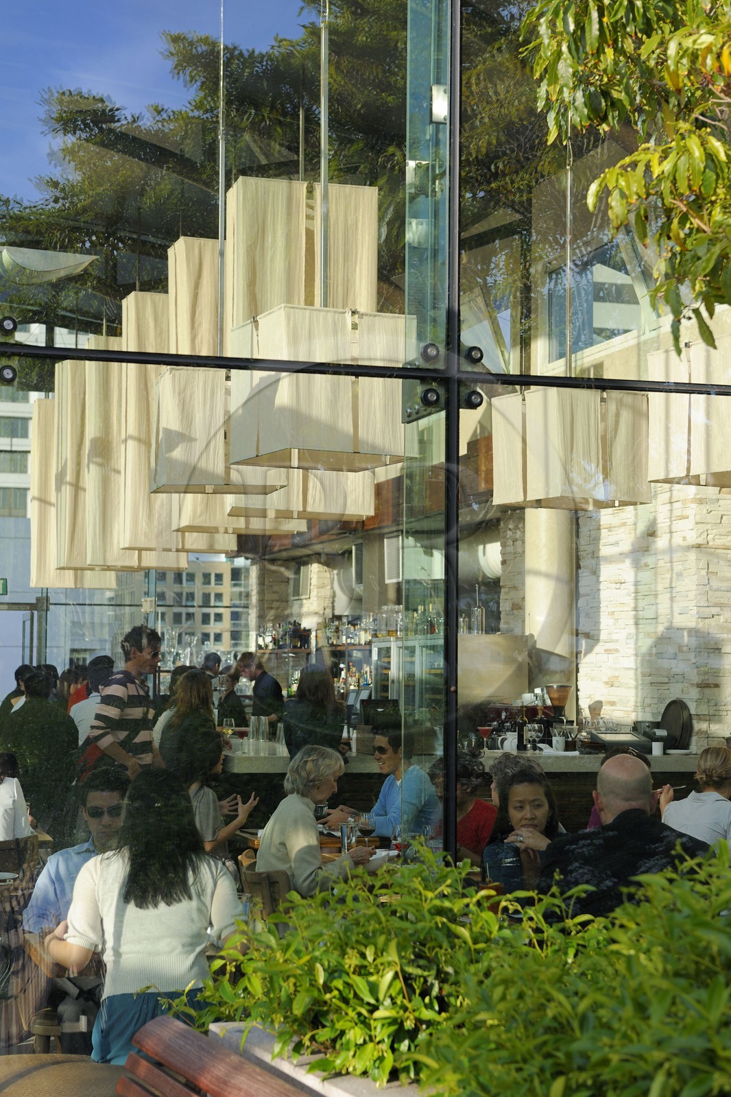 Etats-Unis, Californie, San Francisco, restaurant aux Yerba Buena Gardens dans le quartier de South Of Market