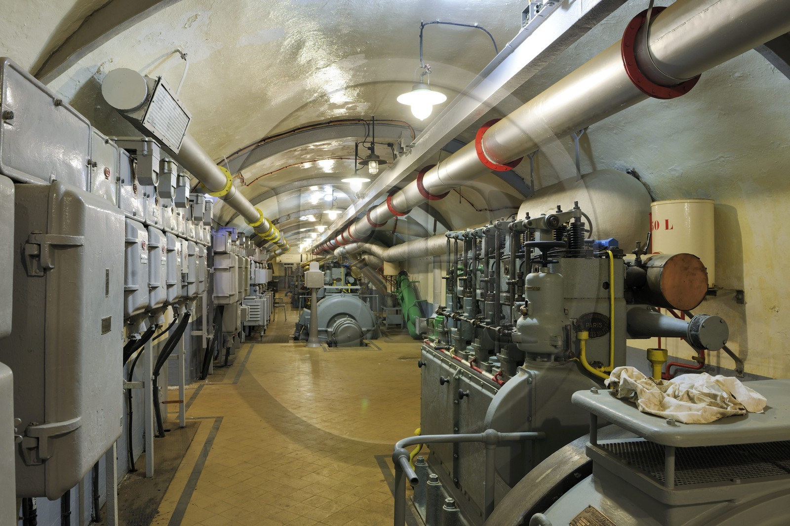 France, Bas-Rhin (67), Hunspach, la Ligne Maginot, le fort de Schoenenbourg, la centrale électrique, un des quatres groupes électrogènes à moteur diesel Sulzer