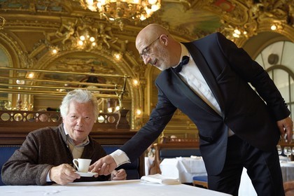 France, Paris, gare de Lyon (train station), restaurant Le Train bleu, Gilles Pudlowski