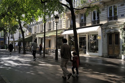 France, Paris (75), place du Docteur Lobligeois
