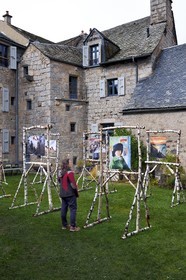 France, Cantal (15), Parc naturel régional de l'Aubrac, plateau de l'Aubrac, Saint-Urcize, exposition lors du festival de photo PHOT'Aubrac