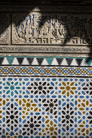 Espagne, Andalousie, Séville, Alcazar de Séville (Reales Alcazares de Sevilla), classé Patrimoine Mondial de l'UNESCO, Palais mudéjar ou de Pierre Ier, zelliges de la Cour des Demoiselles (Patio de las Doncellas)