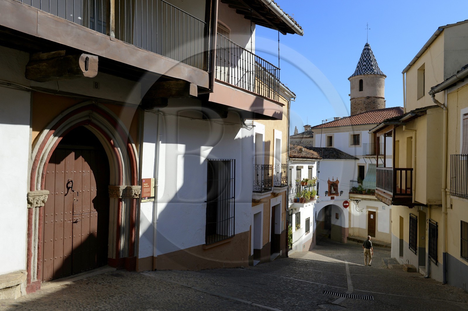 Espagne, Estremadure, Guadalupe, ruelle du village, l'ancien hopital des femmes