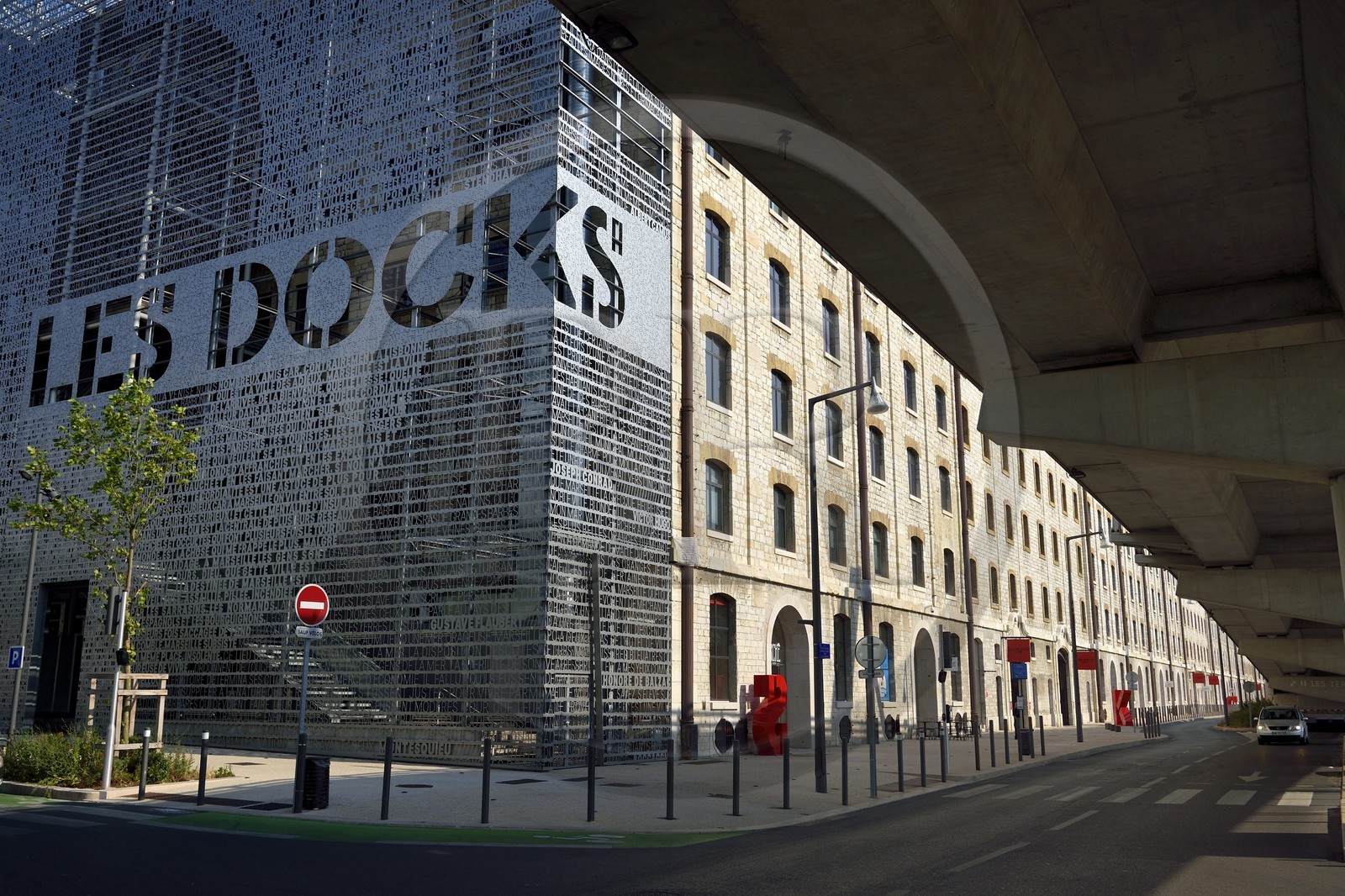 France, Bouches du Rhone, Marseille, Euromediterranee area, La Joliette district, Les Docks mall