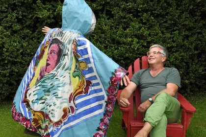 France, Finistère (29), Lannilis, Prat Ar Coum, l'artiste peintre Loic Madec