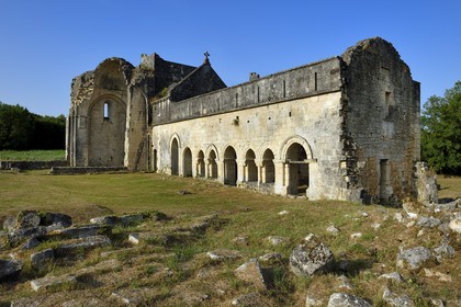 France, Dordogne (24), Périgord Vert, Villars, abbaye cistercienne de Boschaud du 12ème siècle qui dépendait de l'abbaye de Clairvaux, emplacement du cloitre