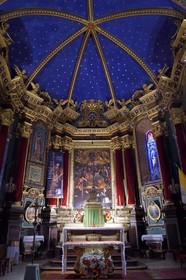 France, Alpes-de-Haute-Provence (04), cité médiévale d'Entrevaux fortifiée par Vauban, le coeur de la cathédrale fortifiée Notre-Dame-de-l'Assomption