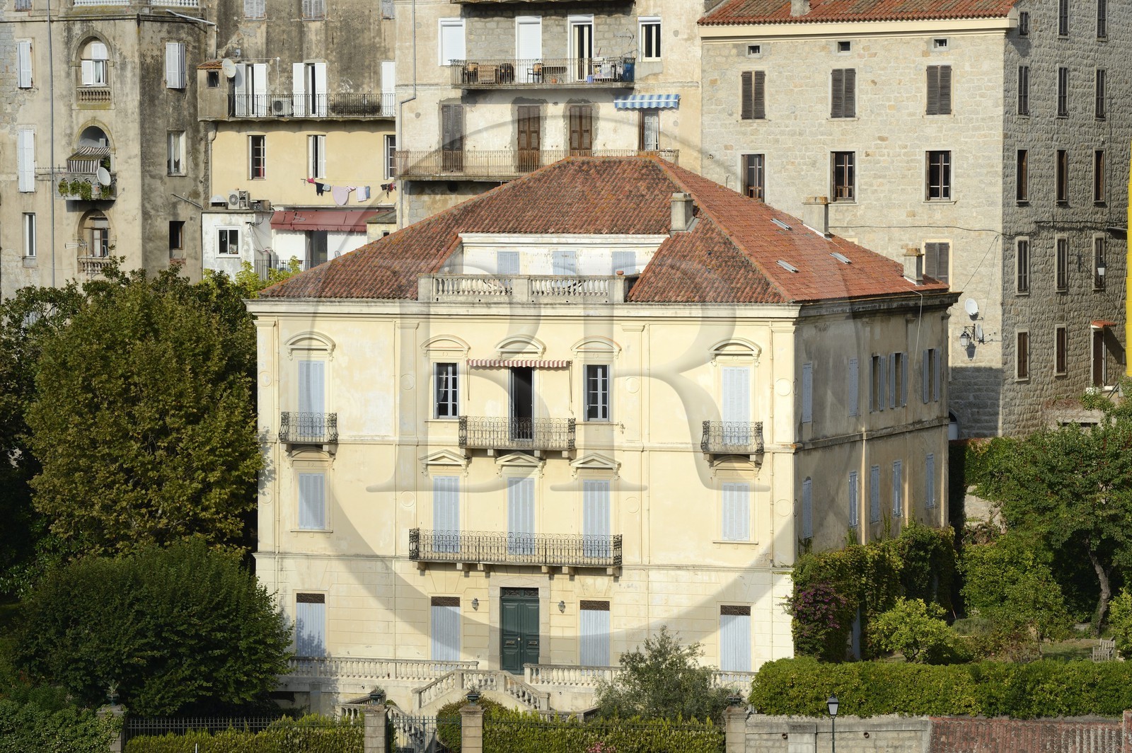 France, Corse-du-Sud (2A), Sartène, cours Gabriel Péri, maison (une casone ou maison d'egyptien) qui témoigne de la fortune d’un colon d’Égypte revenu au pays