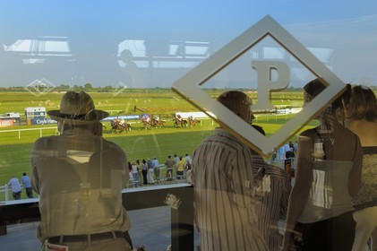 Irlande, Co. Meath, hippodrome de Fairyhouse