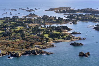 France, Cotes-d'Armor, Brehat island, Kérarguillis on the northern part of the archipelago on the left (aerial view)