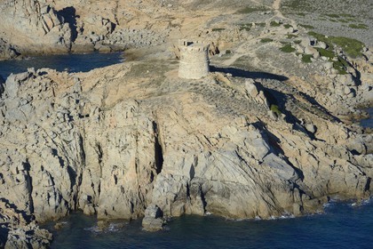 France, Corse-du-Sud (2A), Cargèse, la tour génoise de la pointe d'Omigna (vue aérienne)
