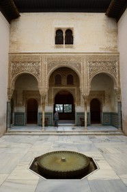 Espagne, Andalousie, Grenade, Palais nasrides de l'Alhambra, classé Patrimoine Mondial de l'UNESCO, Palais de Comares, Patio de la Chambre Dorée