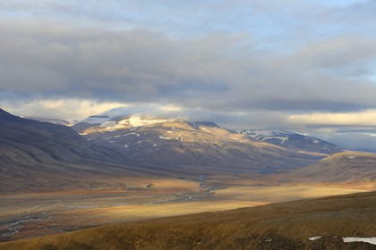 Norway, Svalbard (Spitzbergen), tundra in the region of Longyearbyen