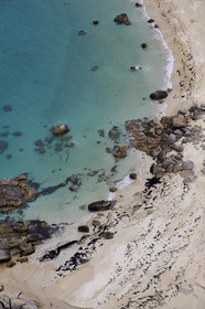 France, Finistère (29), la Côte des Légendes au coeur du Pays Pagan, Brignogan-Plages, Pointe de Beg-Pol, plage du Crémiou (vue aérienne)