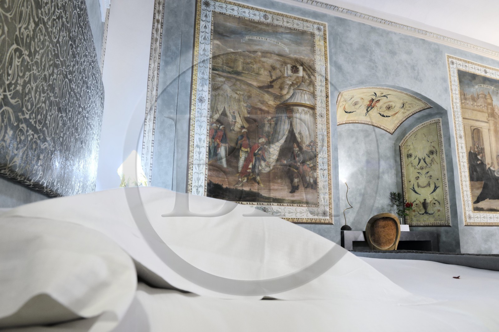 Espagne, Andalousie, Cordoue, hotel Hospes Palacio del Bailio, chambre historique