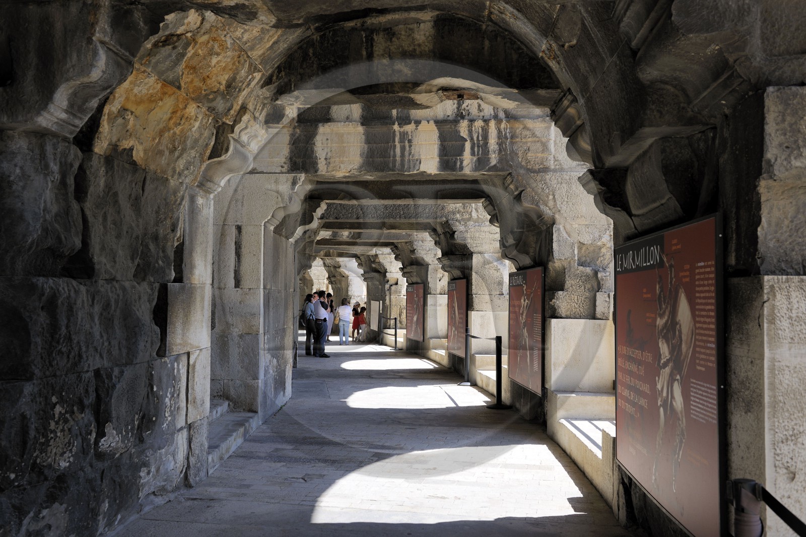 France, Gard (30), Nimes, galerie des arènes