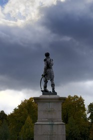 France, Haut-Rhin (68), Colmar, place Rapp, le Monument Rapp réalisé en 1854 par Auguste Bartholdi