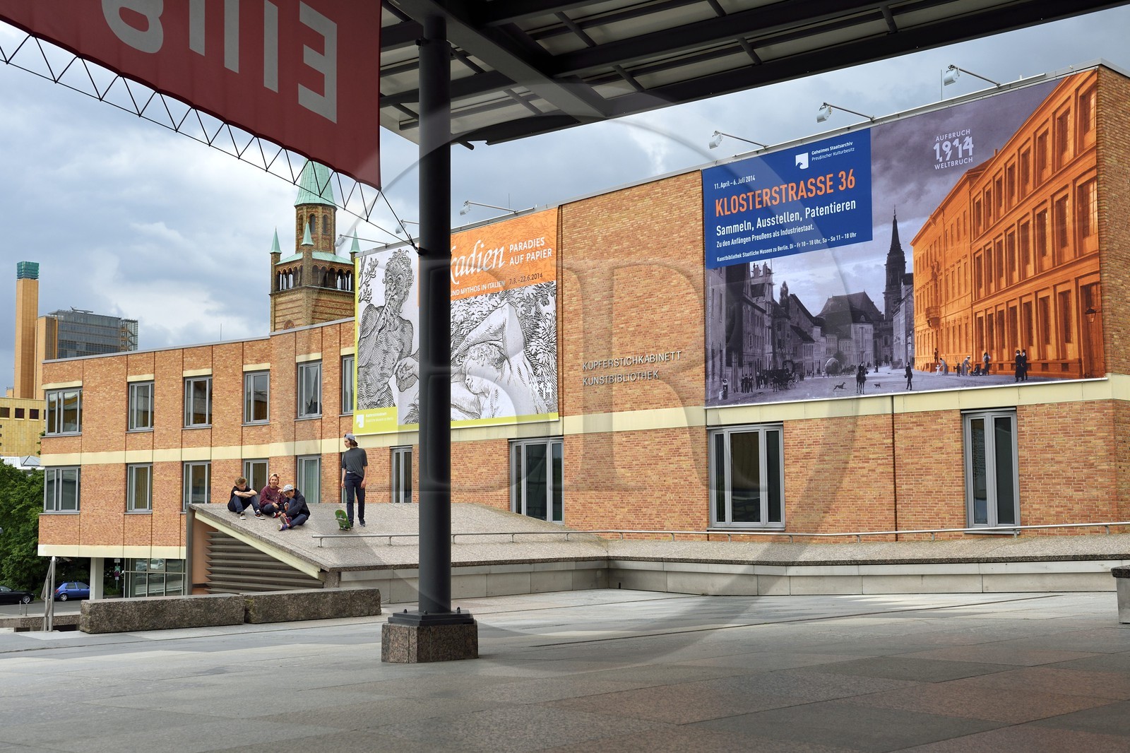 Germany, Berlin, Kulturforum, the Art Library and the Kupferstichkabinett (Museum of Prints and Drawings)