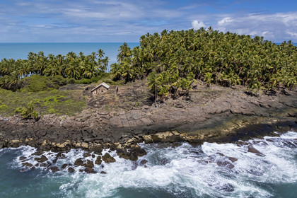 France, Guyane, Kourou, Iles du Salut, l'Ile du Diable, la case a servi de bagne à Alfred Dreyfus du 13 avril 1895 au 9 juin 1899 (vue aérienne)