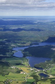 Suède, Västernorrlands, Noraströms landskommun au nord de Härnösand, le village de Torrom et la mer baltique (vue aérienne)