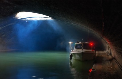 France, Paris (75), canal Saint-Martin, la partie souterraine
