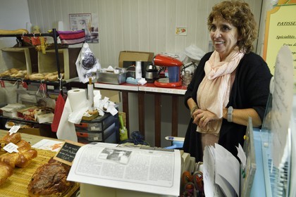 France, Corse du Sud, Bonifacio, Upper Town, Sorba pastry in rue Saint Dominique, Annie Sorba