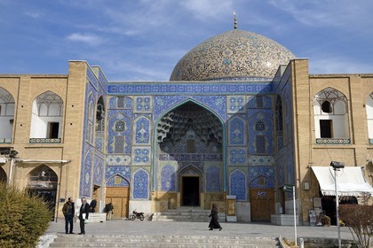 Iran, province d'Ispahan, Ispahan, place naghsh-i jahan aussi connue sous le nom de place Imam Khomeiny, classé Patrimoine Mondial de l'UNESCO, la mosquée du Cheikh Lotfallah (Lotfollah)