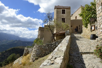 France, Haute-Corse (2B), Balagne, village perché de Sant'Antonino, labellisé Les Plus Beaux Villages de France