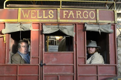 Espagne, Andalousie, province de Almeria, désert de Tabernas, parc d'attraction Fort Bravo Texas Hollywood, c'est ici que fut tourné les 7 Mercenaires de John Sturges mais aussi Les Pétroleuses de Christian-Jaque et Pour Une Poignée de Dollars de Sergio Leone, à gauche le co-propriétaire Rafael Molina