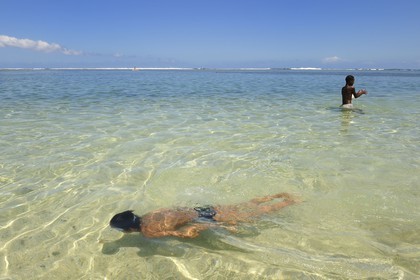 France, île de la Réunion, Saint-Gilles-les-Bains, plage de l'Ermitage  France, Reunion Island, Saint Gilles les Bains, Ermitage Beach