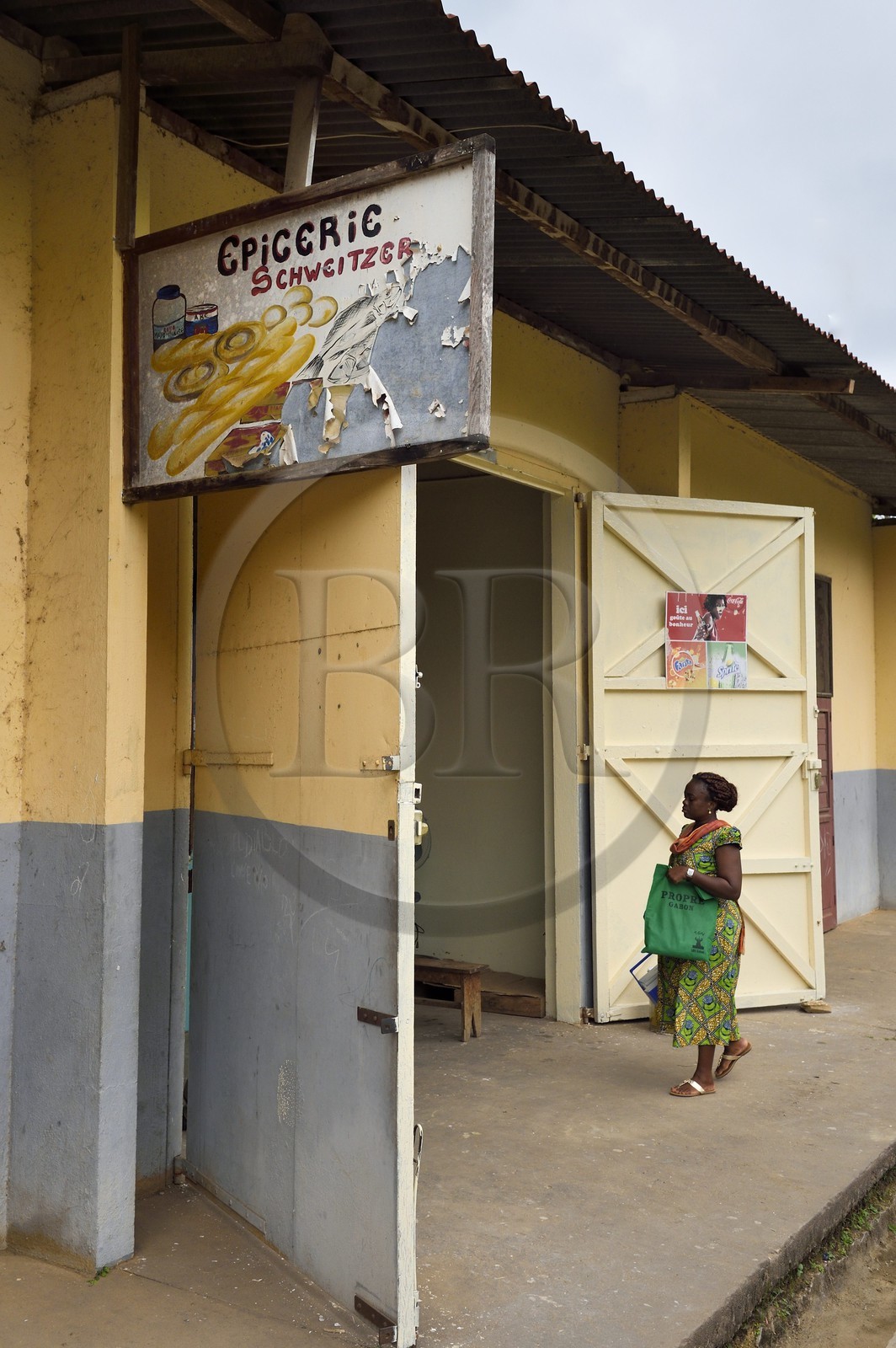 Gabon, Province du Moyen-Ogooué, Lambaréné, l'épicerie de l'Hopital Albert Schweitzer,
