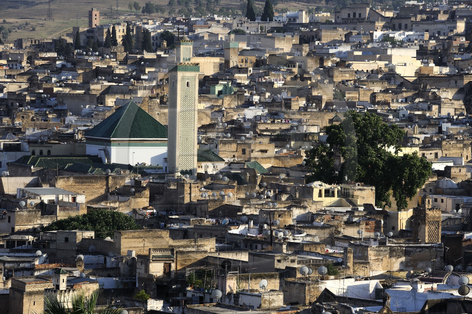 Maroc, Moyen Atlas, Fès, ville impériale, médina classée Patrimoine Mondial de l'UNESCO, la Zaouïa de Moulay Idriss au coeur de Fès el Bali