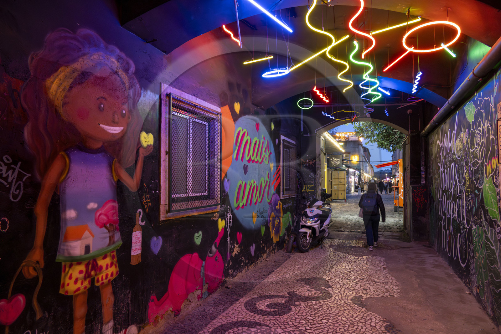 Portugal, Lisbonne, quartier Alcantara, LX Factory, restaurants et boutiques branchées installées dans une ancienne zone industrielle sous le Ponte 25 de Abril