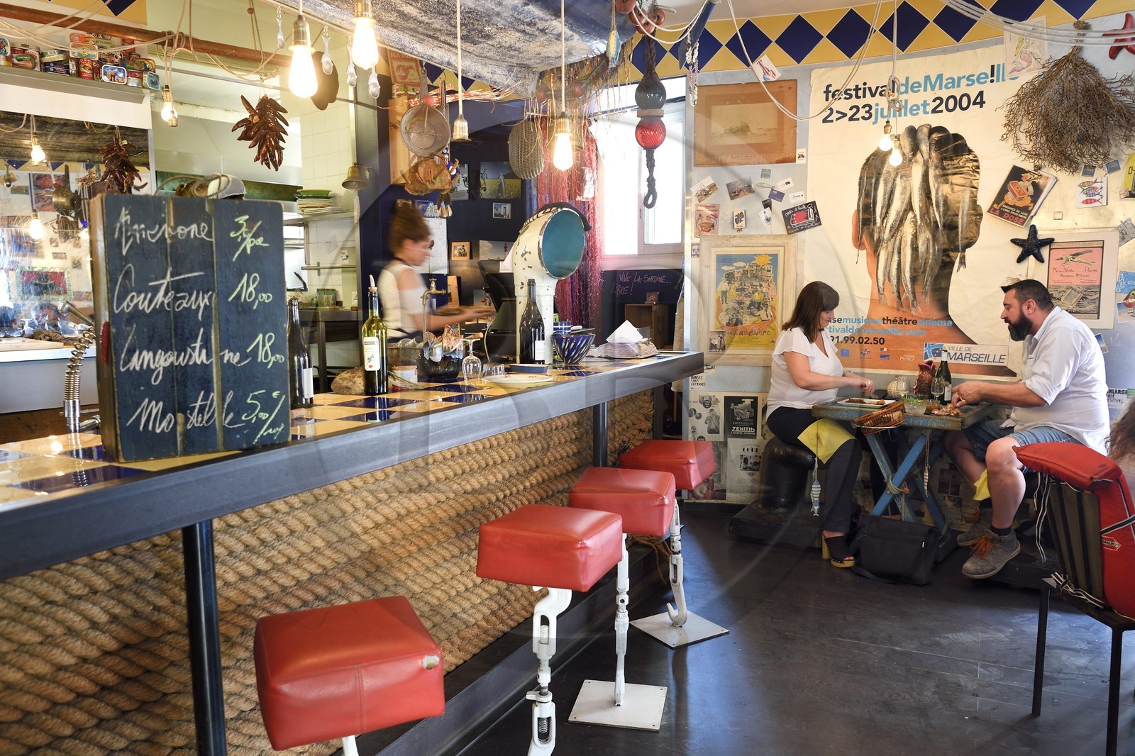 France, Bouches-du-Rhône (13), Marseille, restaurant La boite a sardine