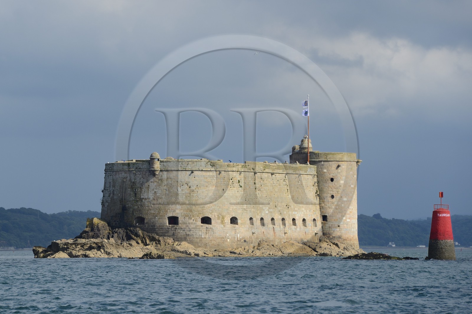 France, Finistère (29), baie de Morlaix, Carantec, le château du Taureau construit par Vauban au XVIIe siècle