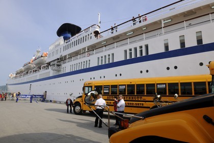 Canada, province de Québec, Gaspésie, le bateau de croisière Princess Danaé au port de Gaspé