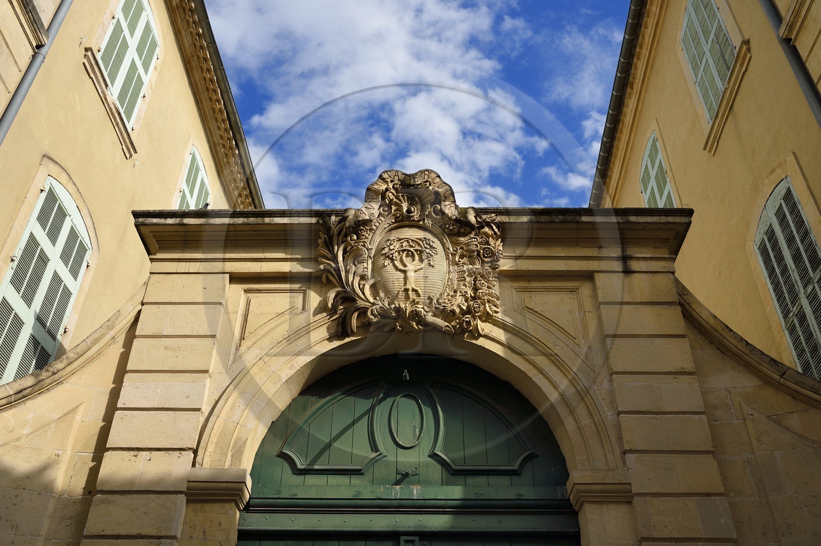 France, Bouches du Rhone, Arles, quartier de la Roquette,