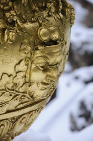France, Yvelines (78), parc du château de Versailles sous la neige, classé Patrimoine Mondial de l'UNESCO, le Bosquet de la Salle de Bal