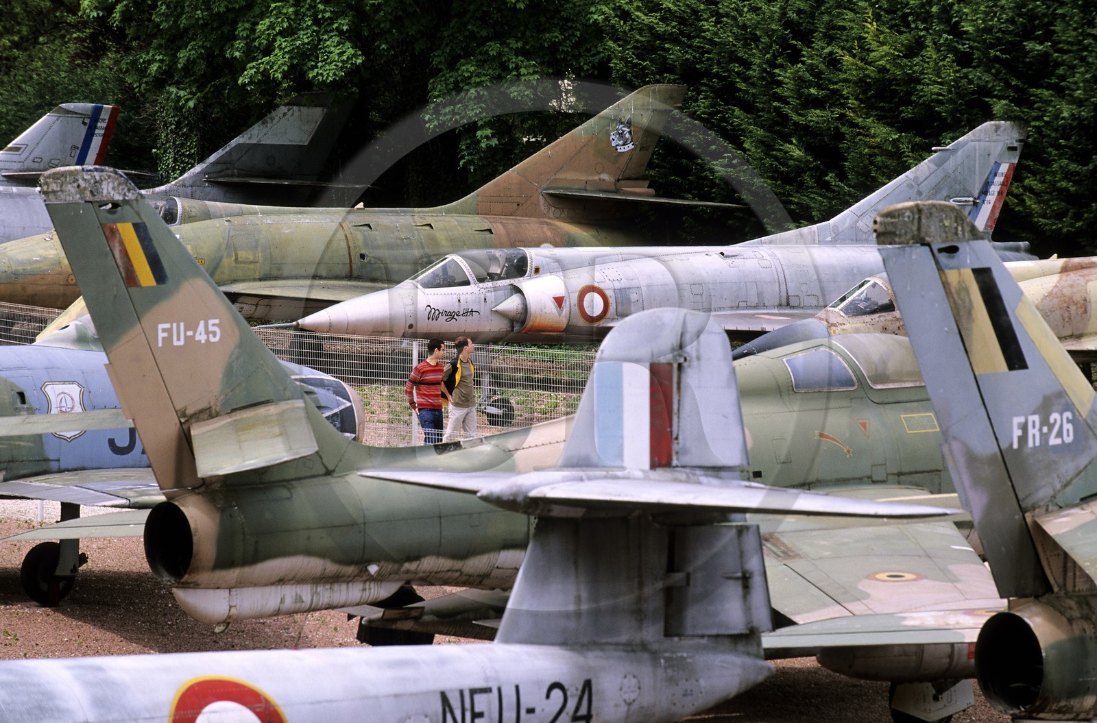 France, Côte-d'Or (21), Savigny-Lès-Beaune, château et musée des avions de chasse (vue aérienne)
