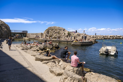 France, Bouches-du-Rhône (13), Marseille, quartier d'Endoume, piscine maritime du Vallon des Auffes