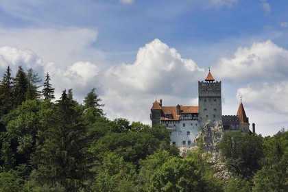 Romania, Transylvania, Brasov region, Bran castle of the 13th century associated in the collective memory at Vlad III the Impaler and the Dracula character that he inspired