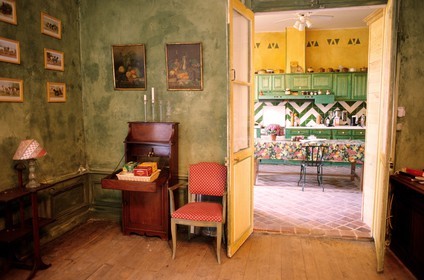 France, Corrèze (19), Beaulieu-sur-Dordogne, intérieur de la maison d'hôtes la maison