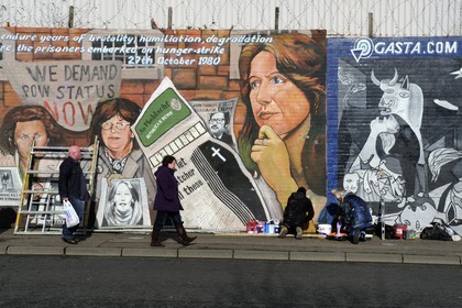 United Kingdom, Northern Ireland, West Belfast, Catholic Falls area, International or Solidarity Wall, murals on Falls Road and Danny Monaghan author of the paintings