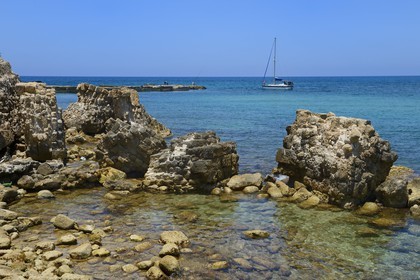 Israel, Haifa District, Caesarea (Caesarea Maritima), port of the citadel of the Crusaders build over the ruins of Caesarea